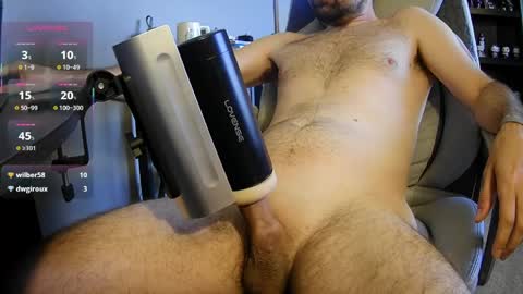Snapshot of erik_plays_hockey chatting on May 2026 03:07:02 PM Erik plays hockey online show from May 2026 03:07:02 PM