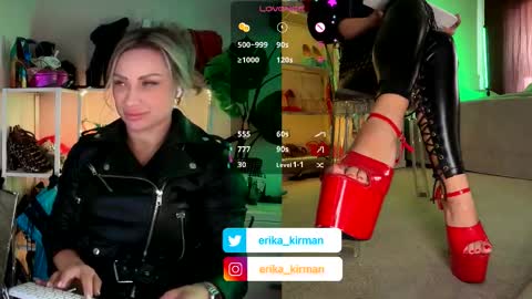 Erika      online show from November 2025 02:29:02 PM