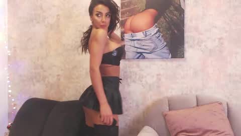 Erikabeee online show from February 2025 09:17:02 AM