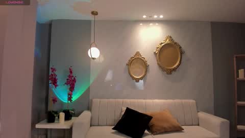 Erika Benz online show from October 2025 12:36:01 PM