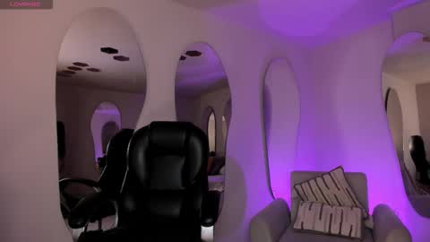 Erika Benz online show from January 2026 05:53:02 AM