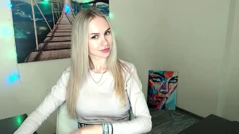 Erika online show from September 2025 11:45:01 AM