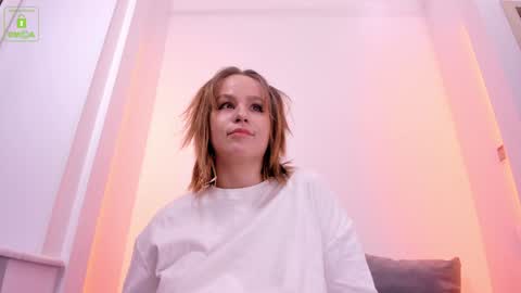 Erika online show from December 2024 04:12:01 AM