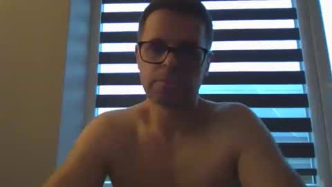 Snapshot of erikanoz chatting on October 2025 05:10:01 AM boyohboy online show from October 2025 05:10:01 AM