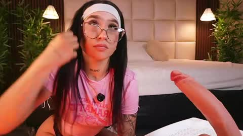 Eri  online show from April 2026 11:03:02 PM