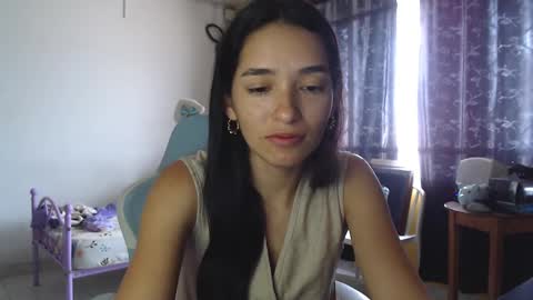 erina_1 online show from March 2025 04:57:01 PM