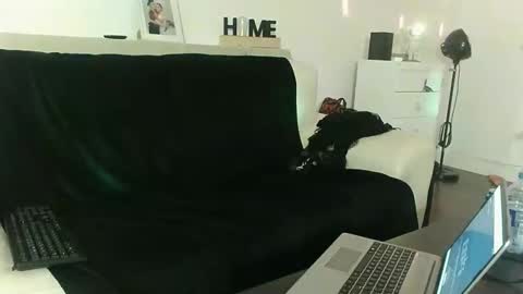 Erica online show from March 2026 04:26:01 PM