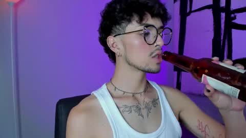 Snapshot of erisleon chatting on October 2025 07:32:01 AM online show from October 2025 07:32:01 AM