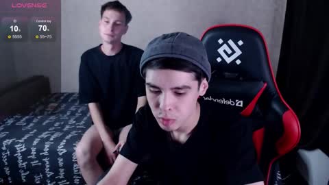 Snapshot of ernestwong chatting on November 2025 07:34:01 PM Erny online show from November 2025 07:34:01 PM