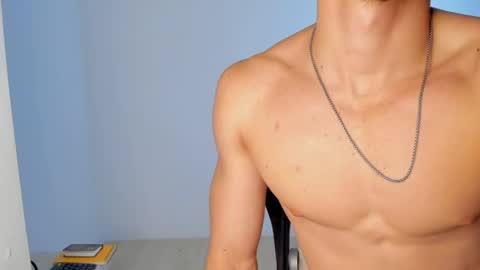 eros_becker_ online show from May 2026 05:03:02 AM