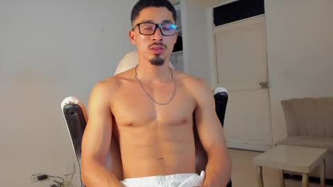 eros_becker_ online show from May 2026 04:51:01 AM