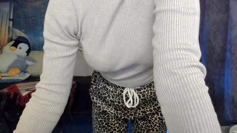 Snapshot of erotic_dessire chatting on December 2024 08:11:01 PM Eve online show from December 2024 08:11:01 PM