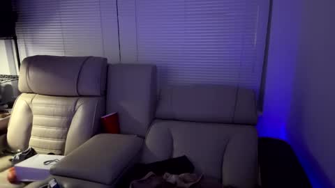 Snapshot of erotica_angel chatting on September 2025 01:49:02 AM Nikki Erotica online show from September 2025 01:49:02 AM