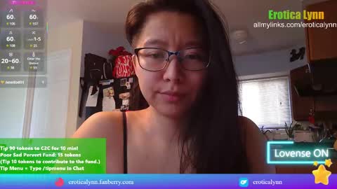 Lynn   online show from March 2025 06:44:02 PM