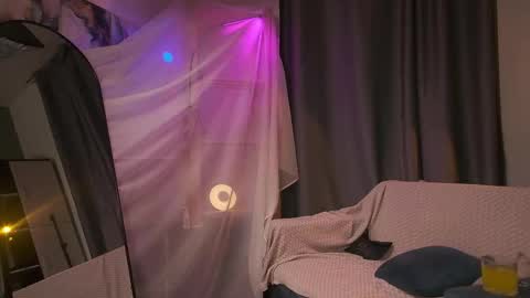 Rachel Rach online show from December 2025 08:03:02 PM