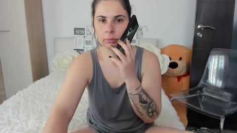 eroticsensualkitty4u online show from April 2026 07:33:01 AM