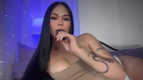 monica online show from November 2025 12:37:02 PM