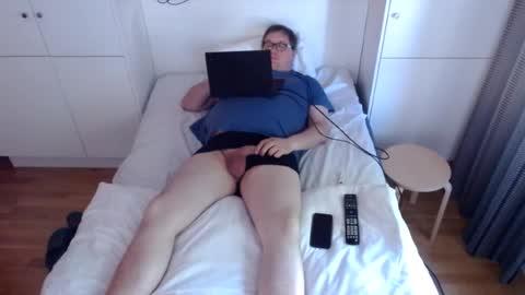 Snapshot of ersuchtspass1987 chatting on August 2026 09:14:01 AM ersuchtspass1987 online show from August 2026 09:14:01 AM