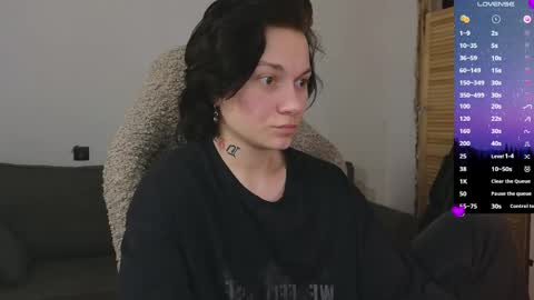 esajukyy online show from April 2026 04:46:02 PM