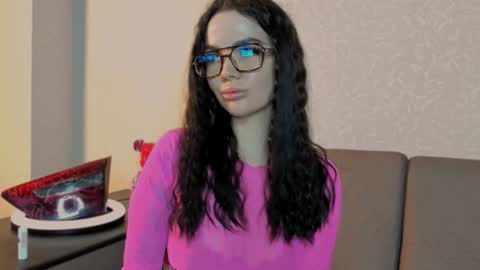 Snapshot of esenya_mur chatting on October 2025 10:05:02 AM Esenya online show from October 2025 10:05:02 AM