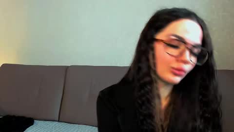 Snapshot of esenya_mur chatting on November 2025 06:23:02 AM Esenya online show from November 2025 06:23:02 AM