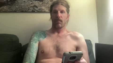 Snapshot of esinking24 chatting on December 2024 02:54:01 AM esinking24 online show from December 2024 02:54:01 AM