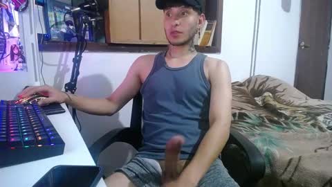 Snapshot of esjrobles chatting on December 2024 03:16:02 AM Esteban online show from December 2024 03:16:02 AM