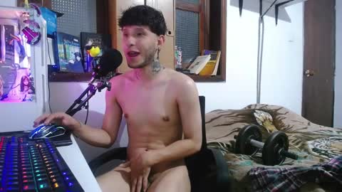 Snapshot of esjrobles chatting on December 2024 03:25:02 AM Esteban online show from December 2024 03:25:02 AM