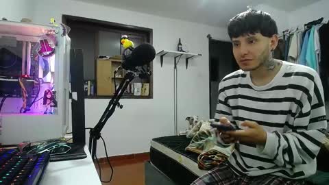 Snapshot of esjrobles chatting on January 2025 04:11:02 AM Esteban online show from January 2025 04:11:02 AM