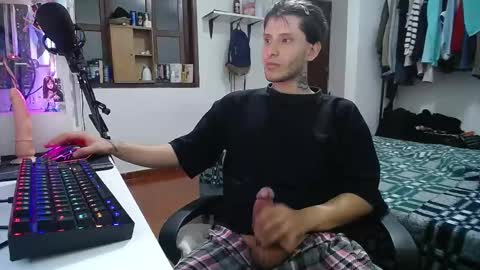 Snapshot of esjrobles chatting on January 2025 05:26:02 AM Esteban online show from January 2025 05:26:02 AM