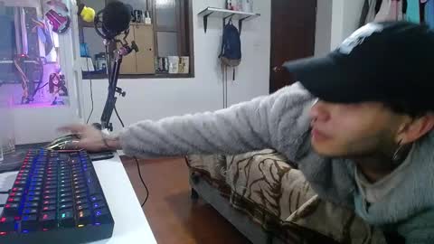Snapshot of esjrobles chatting on January 2025 03:00:01 AM Esteban online show from January 2025 03:00:01 AM