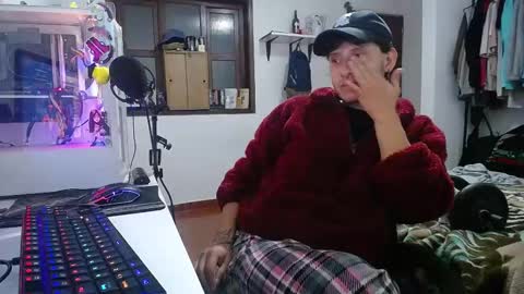 Snapshot of esjrobles chatting on January 2025 06:12:01 AM Esteban online show from January 2025 06:12:01 AM