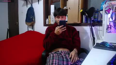 Snapshot of esjrobles chatting on February 2025 05:48:02 AM Esteban online show from February 2025 05:48:02 AM