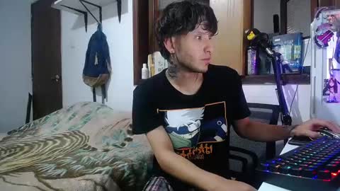 Snapshot of esjrobles chatting on February 2025 03:18:02 PM Esteban online show from February 2025 03:18:02 PM
