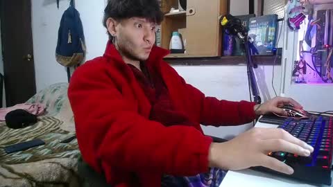 Snapshot of esjrobles chatting on February 2025 06:23:01 PM Esteban online show from February 2025 06:23:01 PM