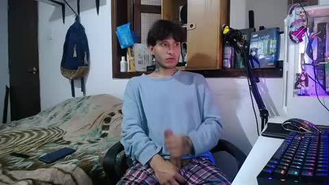 Snapshot of esjrobles chatting on February 2025 06:41:02 PM Esteban online show from February 2025 06:41:02 PM