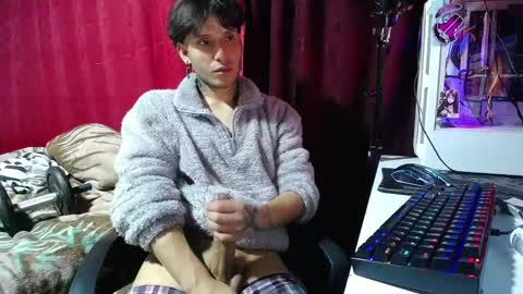 Snapshot of esjrobles chatting on March 2025 08:19:02 AM Esteban online show from March 2025 08:19:02 AM