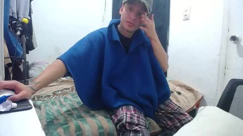 Snapshot of esjrobles chatting on October 2025 01:10:01 PM Esteban online show from October 2025 01:10:01 PM