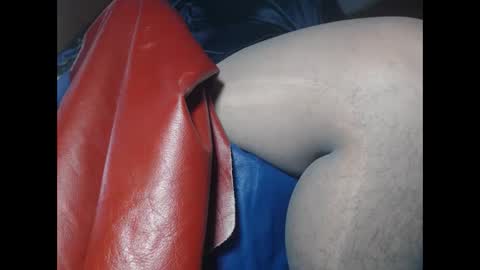 Eskela911 online show from November 2025 07:06:01 PM