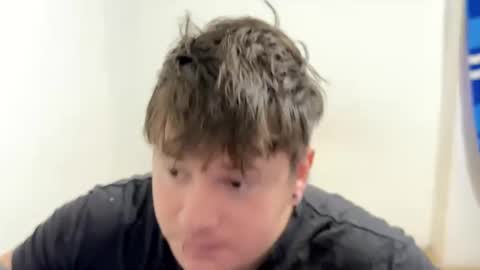 eskol212 online show from April 2026 02:30:01 PM