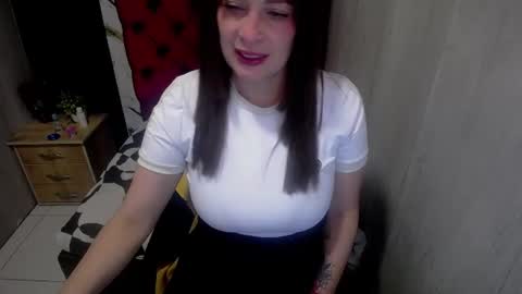 Snapshot of esmeralda_black chatting on June 2026 03:48:01 AM esmeralda black online show from June 2026 03:48:01 AM
