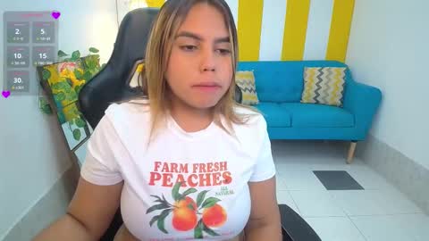 Snapshot of esmeralda_cuisman chatting on February 2026 11:28:02 AM ESMERALDA online show from February 2026 11:28:02 AM