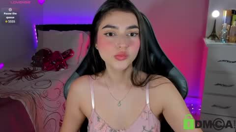 Snapshot of esmeralda_le chatting on May 2026 11:26:02 AM Esmeralda online show from May 2026 11:26:02 AM