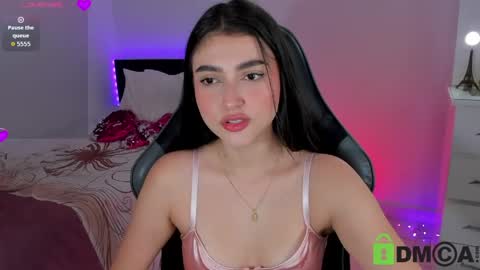 Snapshot of esmeralda_le chatting on May 2026 01:08:02 PM Esmeralda online show from May 2026 01:08:02 PM