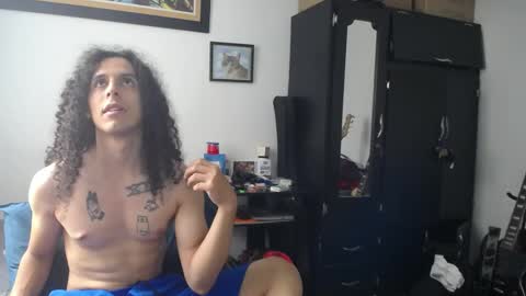 Snapshot of esnaider_man chatting on June 2026 04:35:02 PM Esnider online show from June 2026 04:35:02 PM