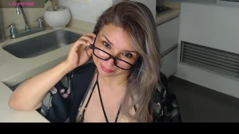 Juliana online show from February 2025 03:16:02 AM