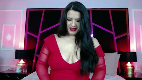 Snapshot of essena_monroe chatting on July 2026 06:59:02 AM Mary online show from July 2026 06:59:02 AM