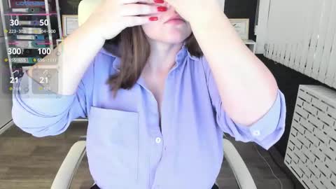 Ava online show from September 2025 01:27:01 AM