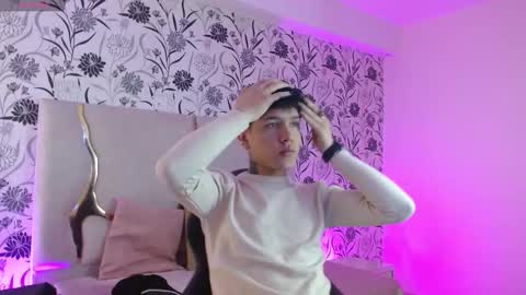 Snapshot of estefan_tay chatting on March 2026 02:39:02 AM estefan_tay online show from March 2026 02:39:02 AM