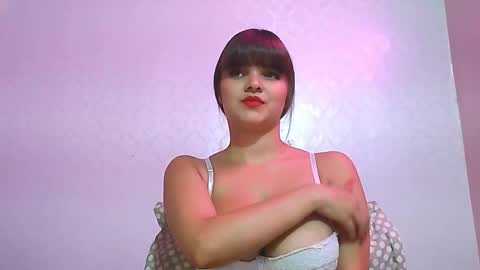 Estefa online show from March 2026 01:38:02 PM